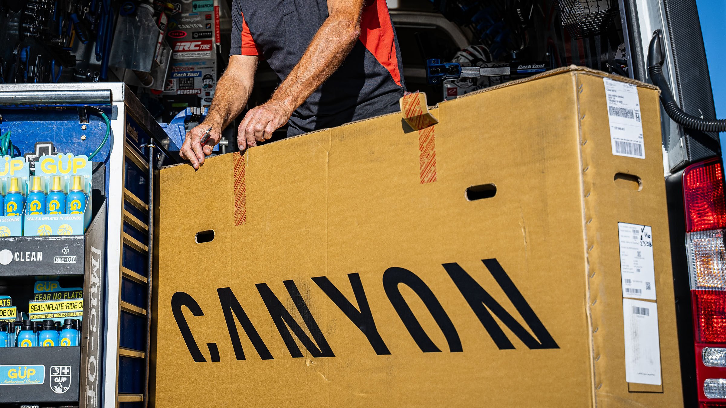 canyon bike delivery