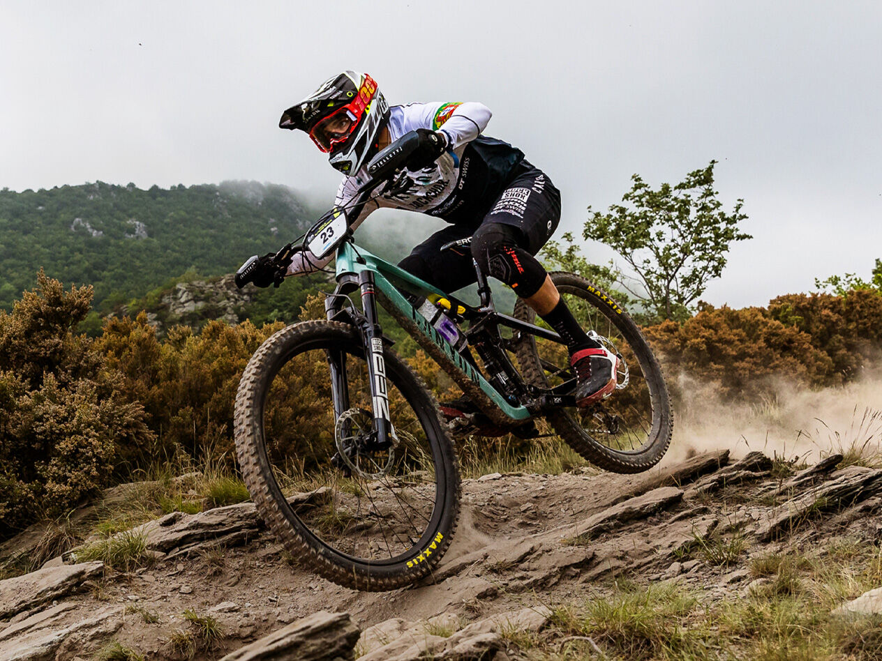 Bikes enduro deals