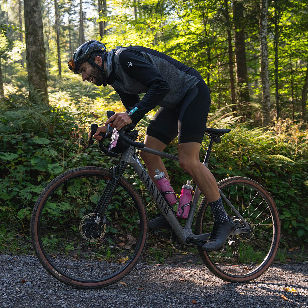 Gravel biking clearance