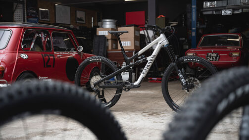 When to change mountain bike tyres and how to do it: A complete guide