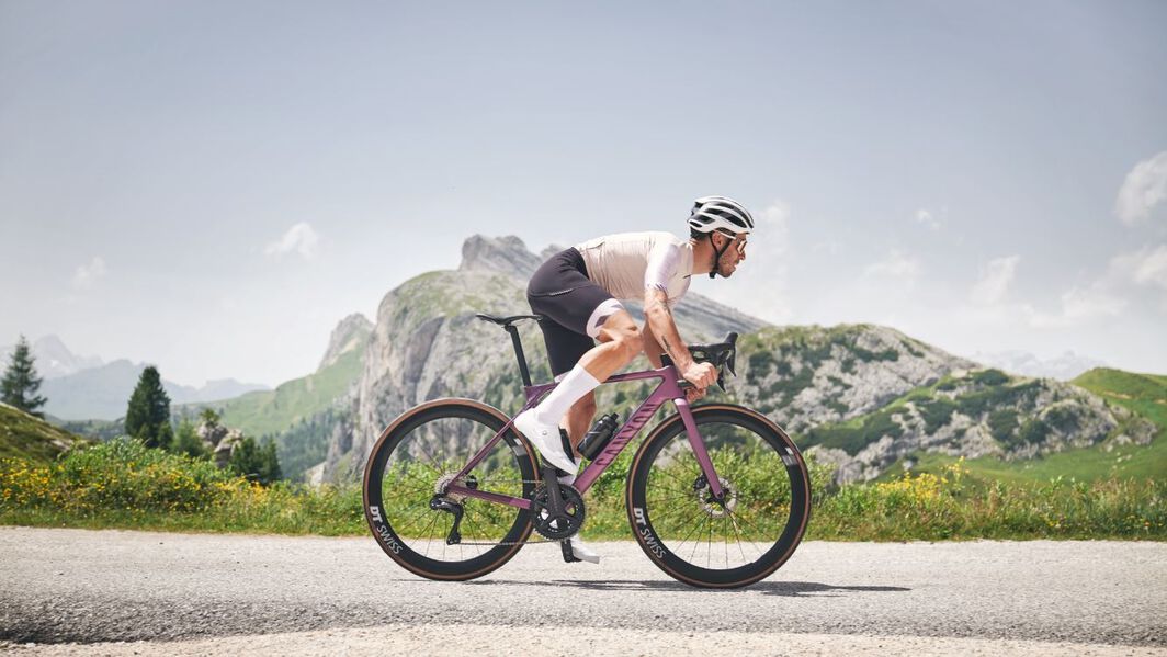 Find out what bike fits you best - road or hybrid?