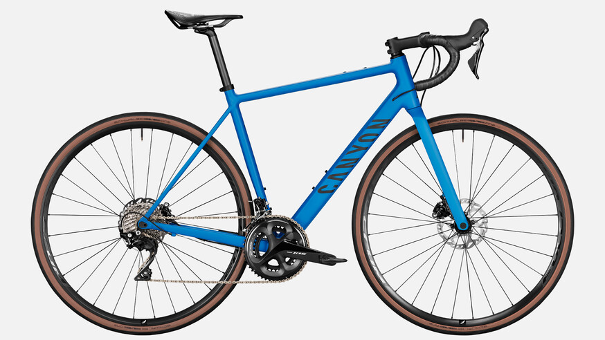 Blue Canyon Endurance 8 Disc road bike with Shimano 105 groupset and disc brakes.