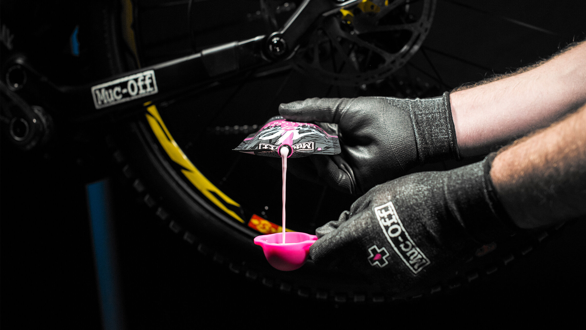 muc off enduro tubeless kit