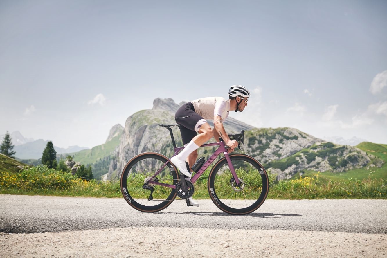 Find out what bike fits you best - road or hybrid?