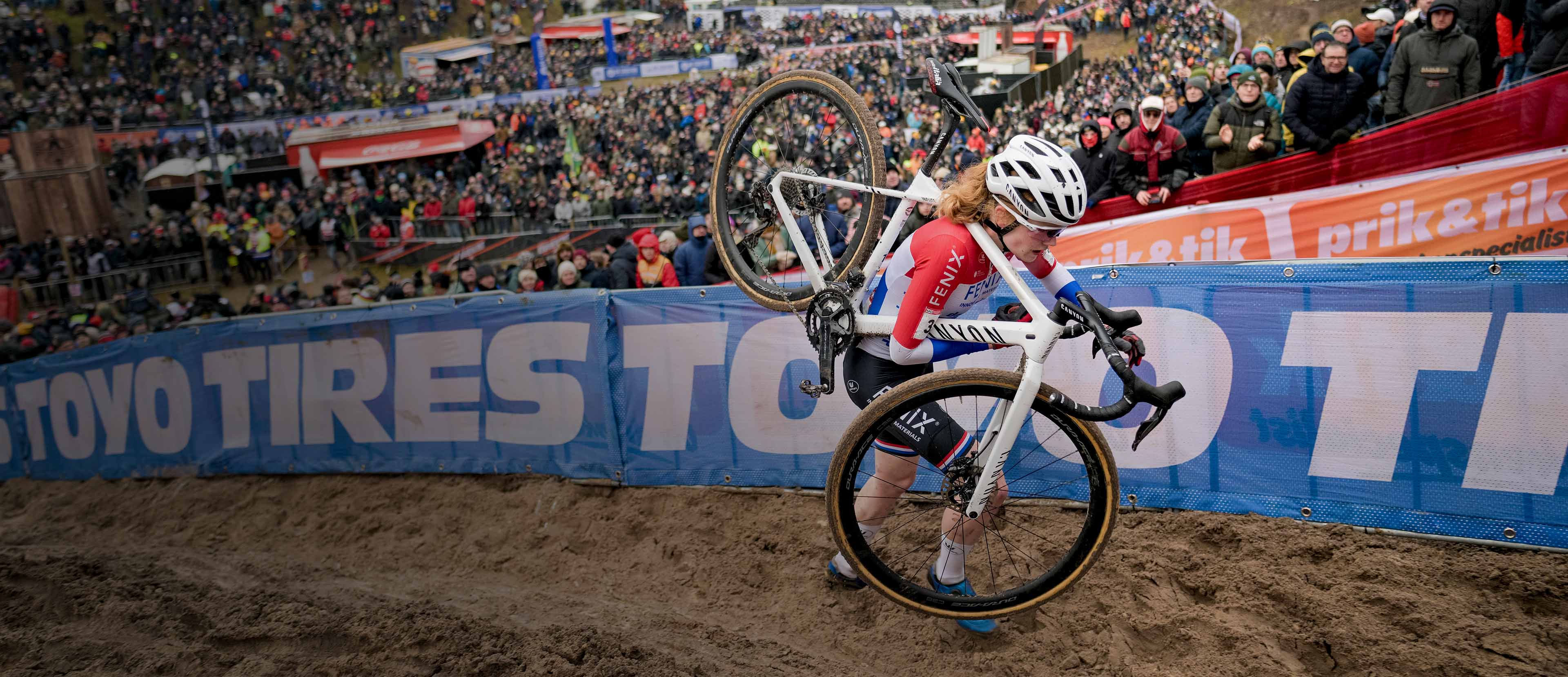  Resistenza cardiaca, intensità e gestione della bici sono fondamentali per il successo nel ciclocross